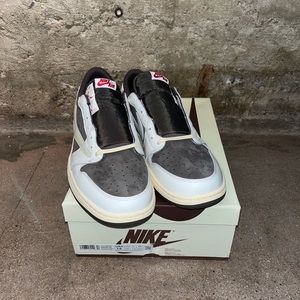Jordan 1 Low Travis Scott Reverse Mocha